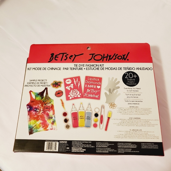 Betsey Johnson Tie Dye Fashion Kit - Picture 4 of 6